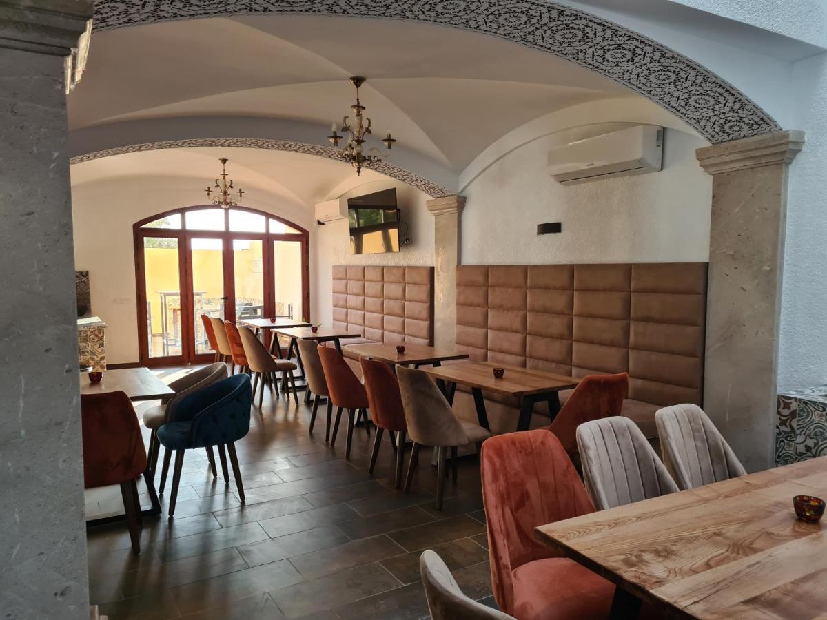 Mahdia - Baghdadi - Laourient Apartments, Restaurant, Cafe Exterior foto