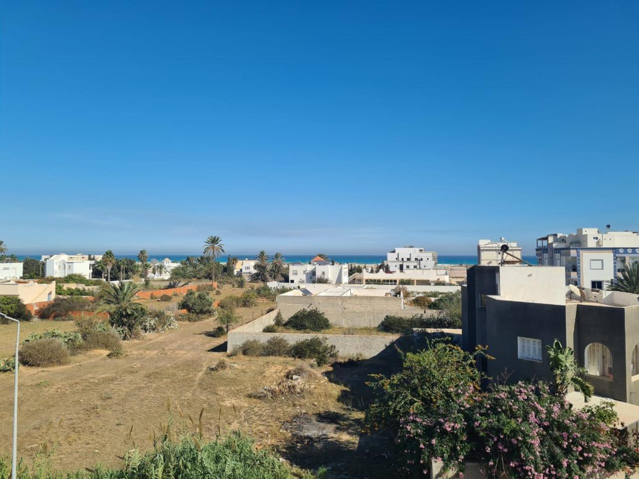 Mahdia - Baghdadi - Laourient Apartments, Restaurant, Cafe Exterior foto